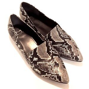 Marc Fisher Zurri Pointed Toe Grey Black Snake Print Loafers Size 8.5